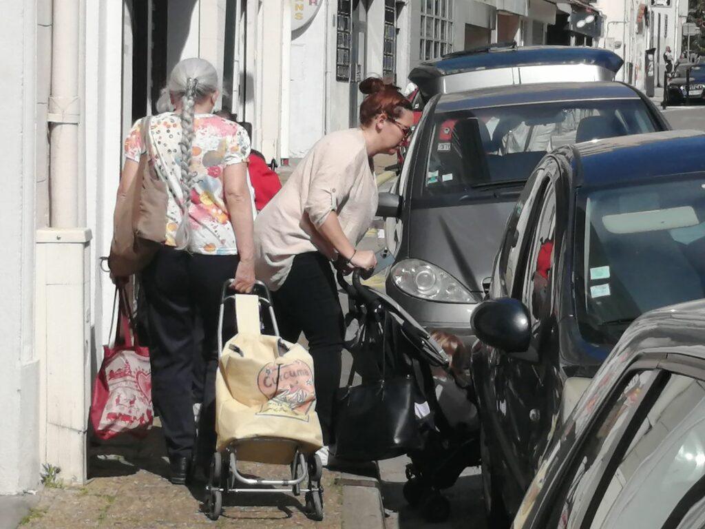 Difficile de se croiser sur le trottoir de la Brest !